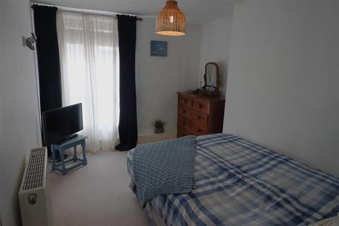 3 bedroom end of terrace house to rent, Fore Street, Ilfracombe EX34