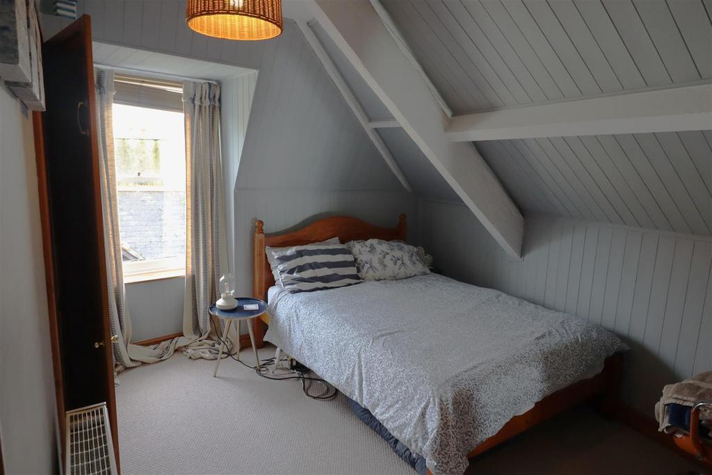 Bedroom 2.JPG