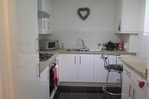 1 bedroom flat to rent, La Pouquelaye, St. Helier, JE2
