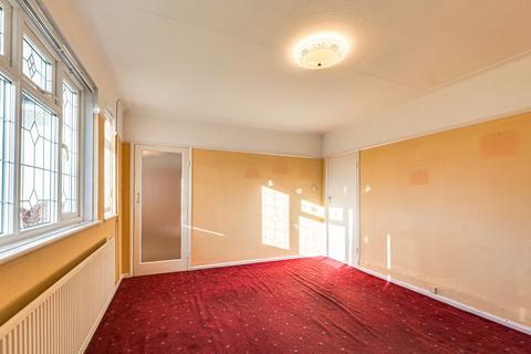 3 bedroom detached bungalow for sale, Rayleigh Road, Leigh-on-Sea, SS9