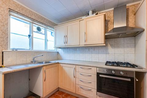 3 bedroom detached bungalow for sale, Rayleigh Road, Leigh-on-Sea, SS9