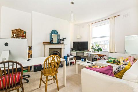 1 bedroom flat to rent, Batoum Gardens, London W6