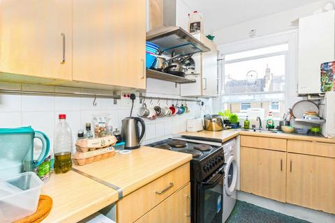 1 bedroom flat to rent, Batoum Gardens, London W6