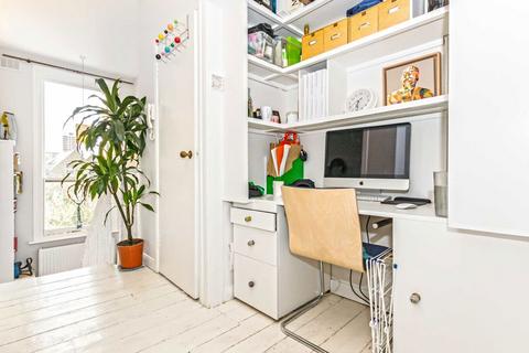 1 bedroom flat to rent, Batoum Gardens, London W6