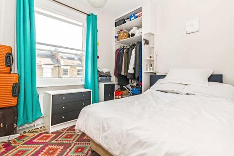 1 bedroom flat to rent, Batoum Gardens, London W6