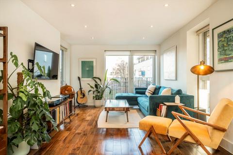 2 bedroom flat for sale, De Beauvoir Crescent, London N1
