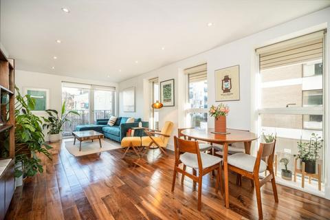 2 bedroom flat for sale, De Beauvoir Crescent, London N1