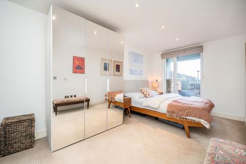 2 bedroom flat for sale, De Beauvoir Crescent, London N1