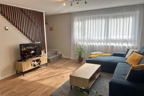 2 bedroom maisonette to rent, Pixton Way, Croydon, CR0
