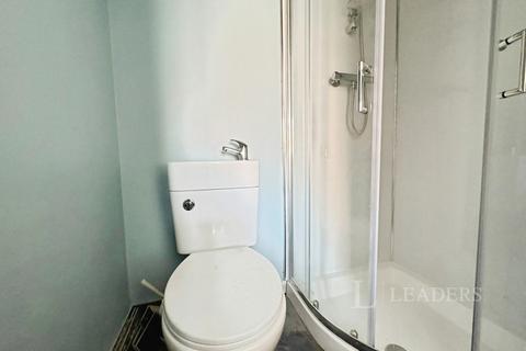 4 bedroom terraced house to rent, Gillam Street, Worcester, WR3