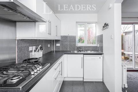 undefined, Fishers Field, Buckingham, Buckinghamshire, MK18