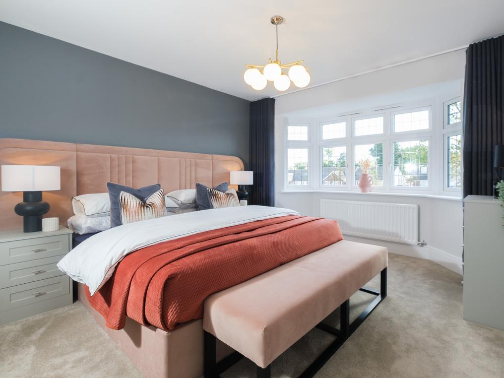 The Leamington Lifestyle - Main Bedroom
