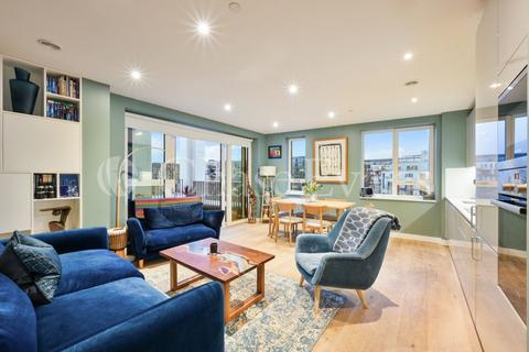 2 bedroom flat for sale, Ferraro House, 149 Walworth Road, Elephant & Castle, London, SE17