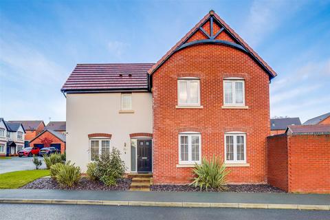 4 bedroom detached house for sale, Damstead Park Avenue, Alfreton DE55