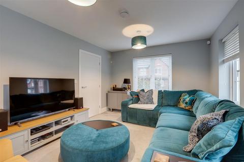 4 bedroom detached house for sale, Damstead Park Avenue, Alfreton DE55