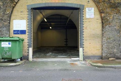 Distribution warehouse to rent, Resolution Way London SE8 4NT