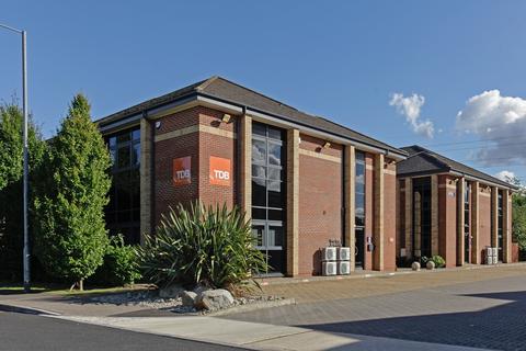 Office to rent, 8-10 Queensbridge Northampton NN4 7BF