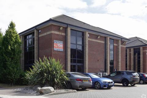 Office to rent, 8-10 Queensbridge Northampton NN4 7BF