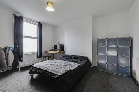 undefined, Salisbury Road, Leeds, West Yorkshire, LS12