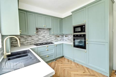 2 bedroom detached house for sale, Doncaster Road, Rotherham