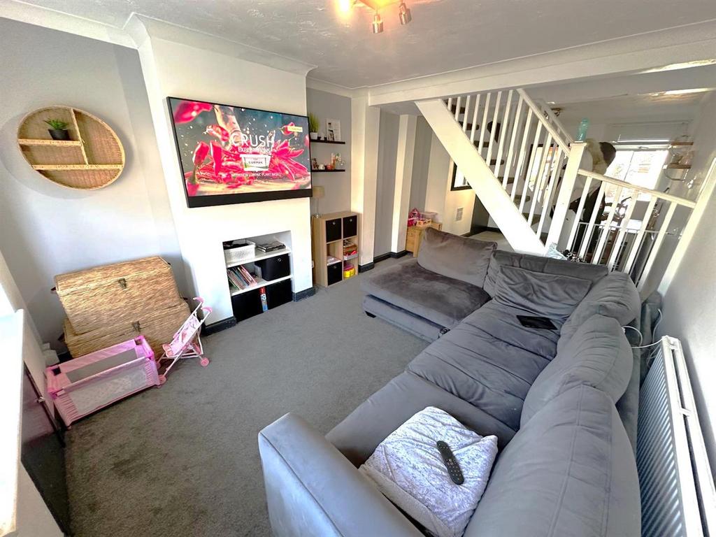 Living Room 1.jpg
