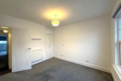 undefined, Ash Road, Aldershot