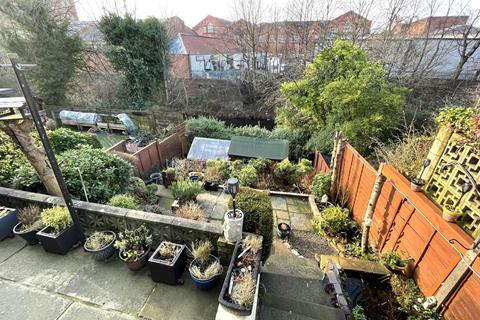 2 bedroom semi-detached house for sale, 73 Partridge Way, Chadderton