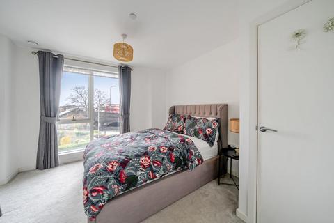 1 bedroom apartment for sale, Grosvenor Court, Adenmore Road, Catford, SE6 4FD