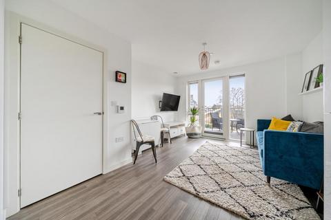 1 bedroom apartment for sale, Grosvenor Court, Adenmore Road, Catford, SE6 4FD