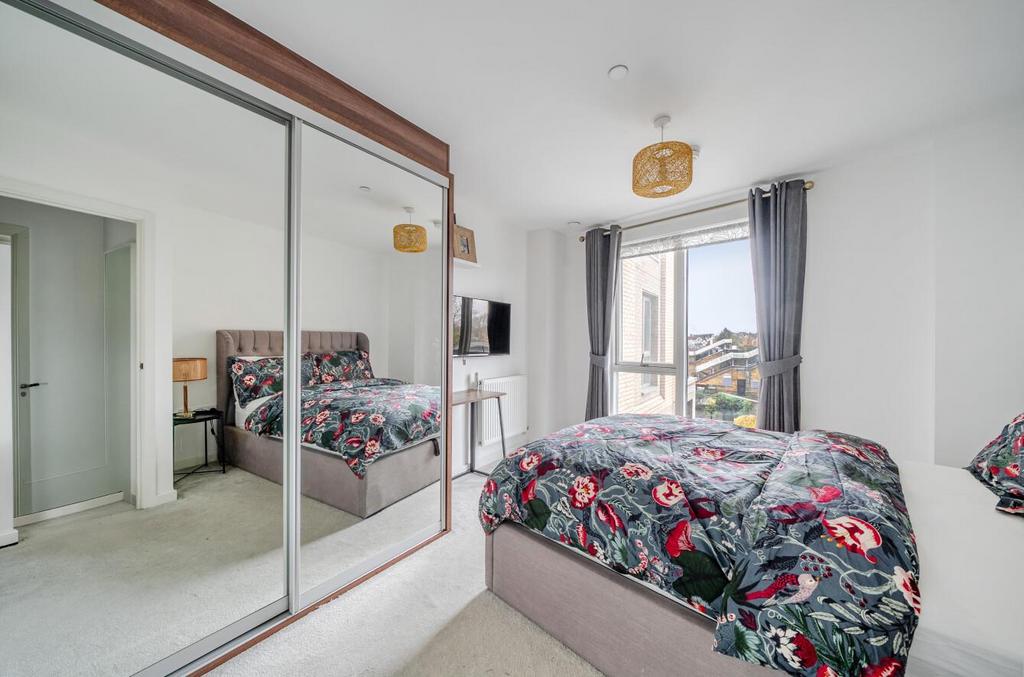 Bedroom2.jpg