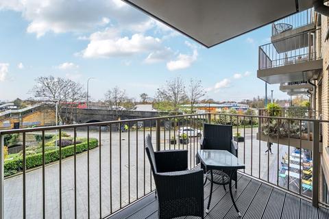 1 bedroom apartment for sale, Grosvenor Court, Adenmore Road, Catford, SE6 4FD