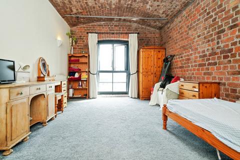 2 bedroom apartment for sale, The Colonnades, Liverpool L3
