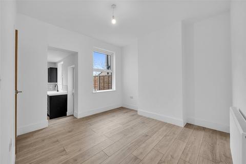 3 bedroom end of terrace house for sale, Great Queen Street, Dartford, DA1