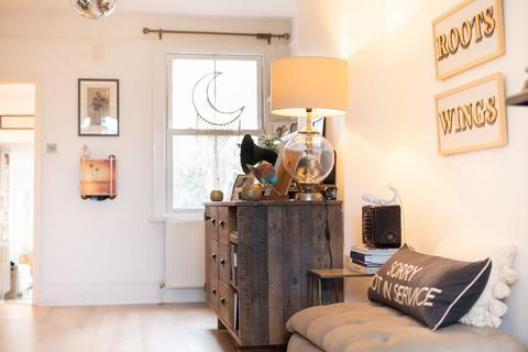 4 bedroom terraced house for sale, Eve Road, Old Isleworth