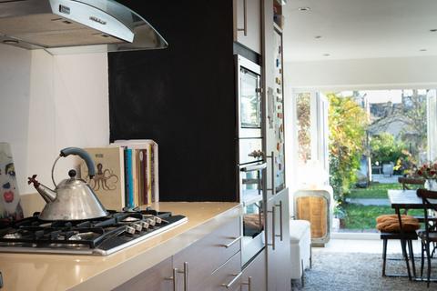 4 bedroom terraced house for sale, Eve Road, Old Isleworth