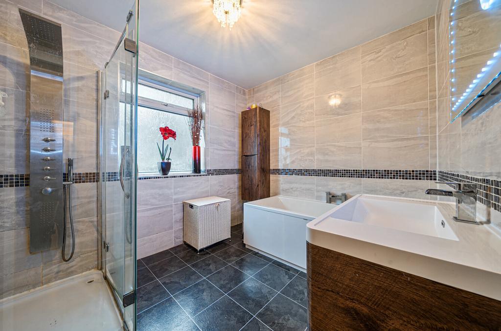 Family Bathroon