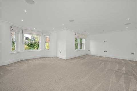 5 bedroom detached house to rent, Fairmile Lane, Cobham, Surrey, KT11
