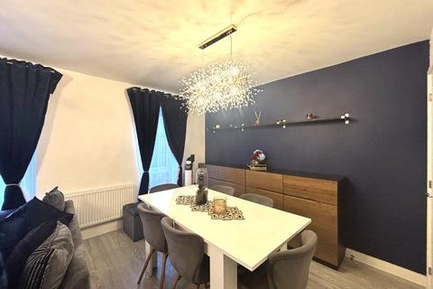 3 bedroom semi-detached house for sale, Rusling Way, Stevenage