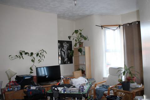 4 bedroom end of terrace house for sale, Shrewsbury Street, Old Trafford, Manchester. M16 7NY