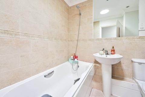 2 bedroom flat to rent, Abbey Road, KT16, Chertsey, KT16