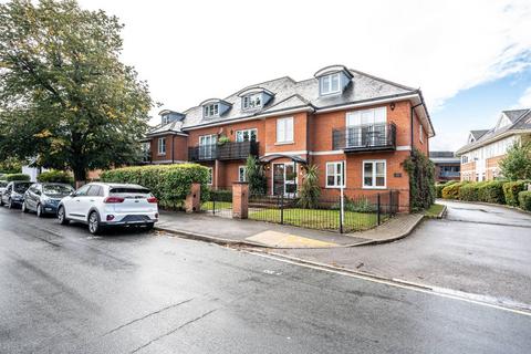 2 bedroom flat to rent, Abbey Road, KT16, Chertsey, KT16