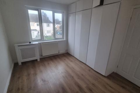 2 bedroom maisonette to rent, Stratford Road, Hayes, UB4 9EN