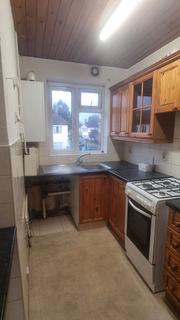 2 bedroom maisonette to rent, Stratford Road, Hayes, UB4 9EN