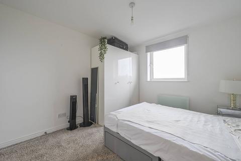 undefined, Fishguard Way, E16, Docklands, London, E16
