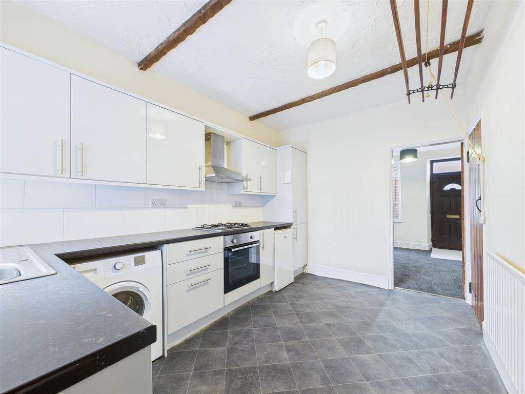 CAM05663 G0-PR0063-STILL006.jpg