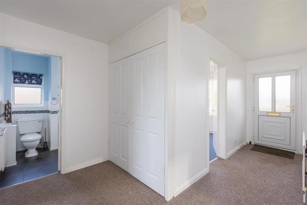 Station Road 38 Hallway-1.jpg