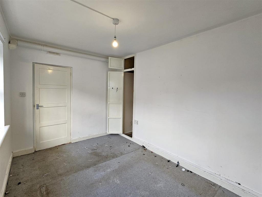 Front bedroom