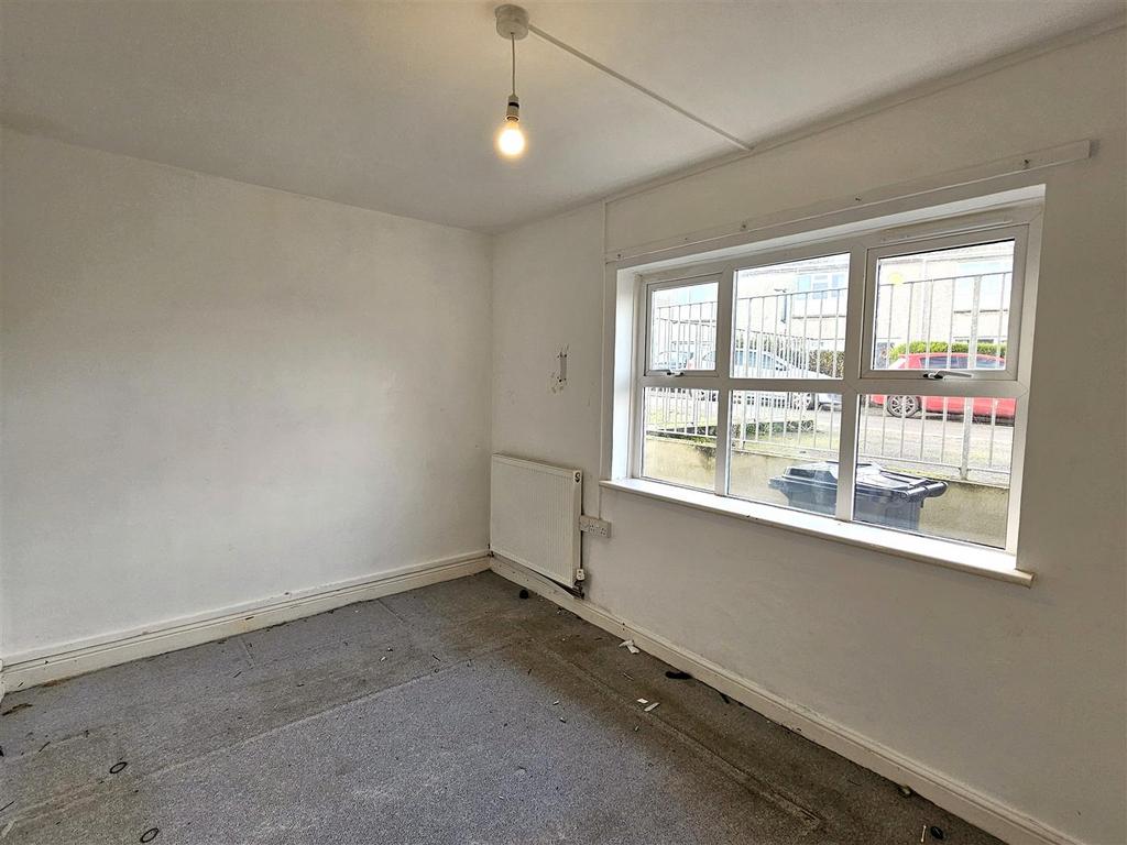 Front bedroom