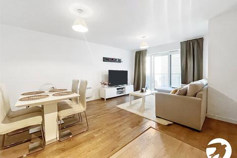 2 bedroom flat to rent - Little Brights Road, Belvedere, DA17