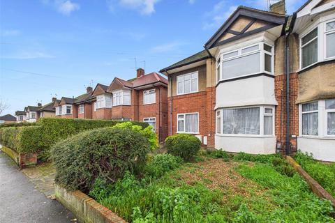 2 bedroom apartment to rent, Marlborough Road, Hanworth